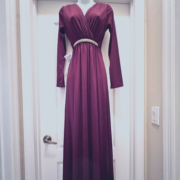 Koh Koh Dresses & Skirts - Koh Koh Long Sleeve Maxi Diamond Dress-NWT-V Neck-Size Medium-Mulberry Wine Red